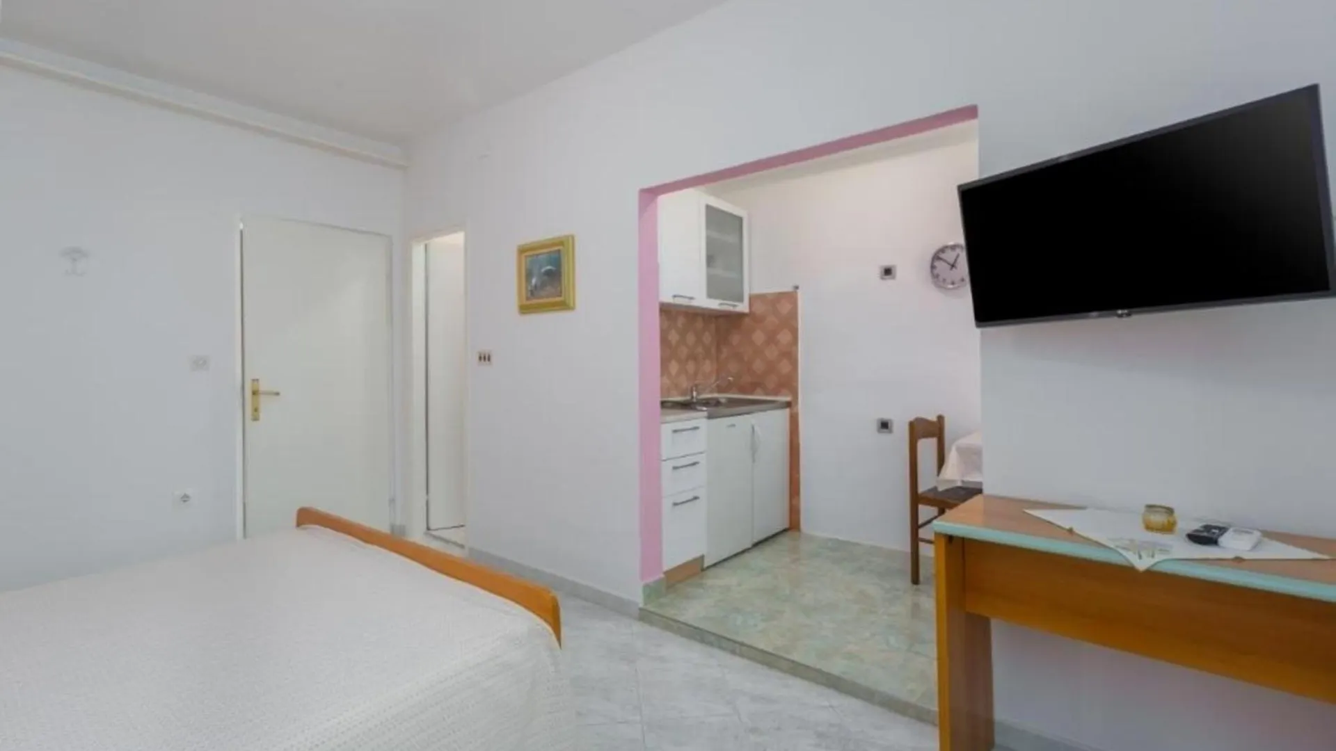 Ferienwohnung Fuer 2 Personen Ca 30 Qm In Novigrad, Istrien Istrische Riviera Karpinjan