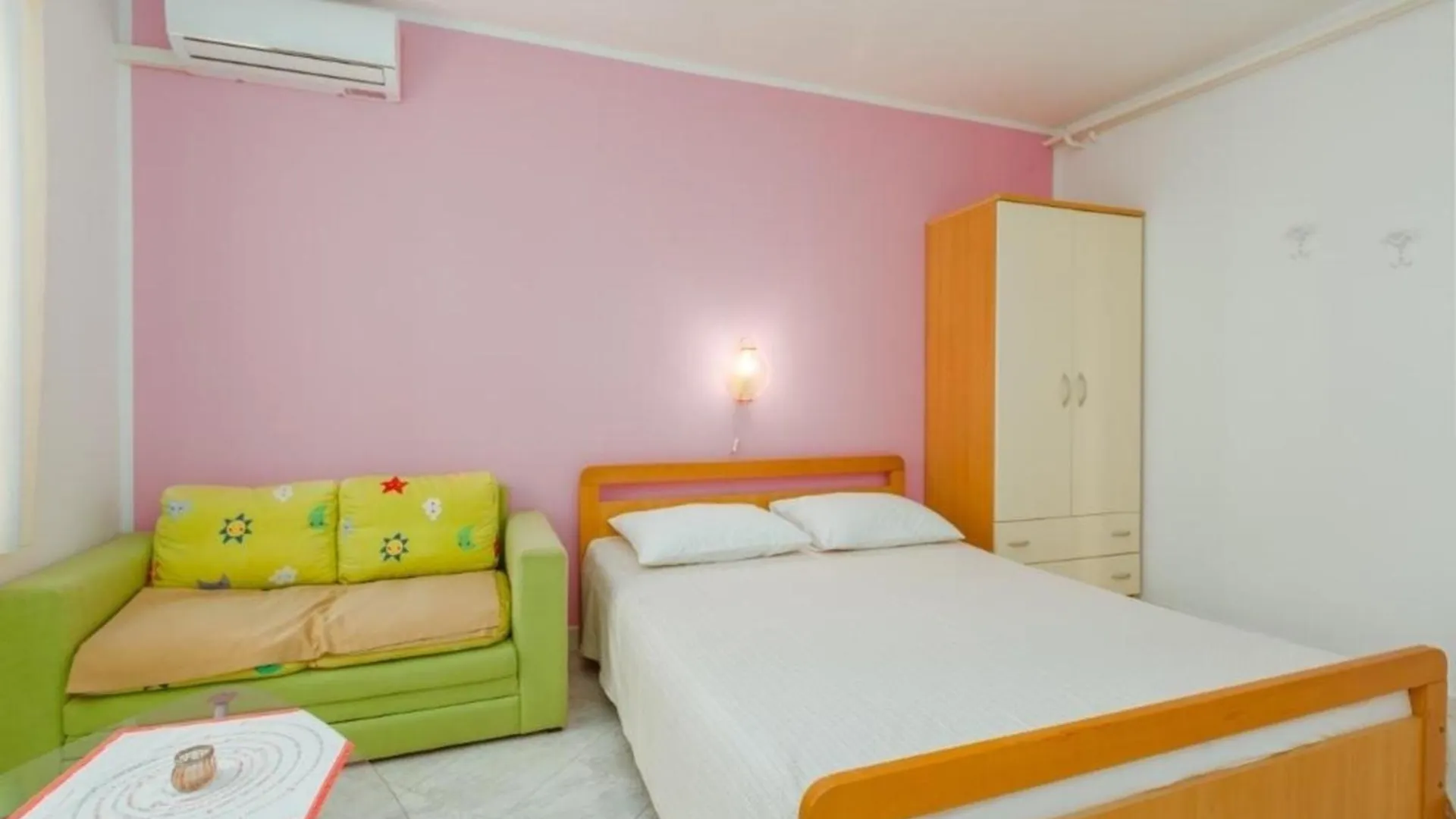 Ferienwohnung Fuer 2 Personen Ca 30 Qm In Novigrad, Istrien Istrische Riviera Karpinjan 0*,  Croatia