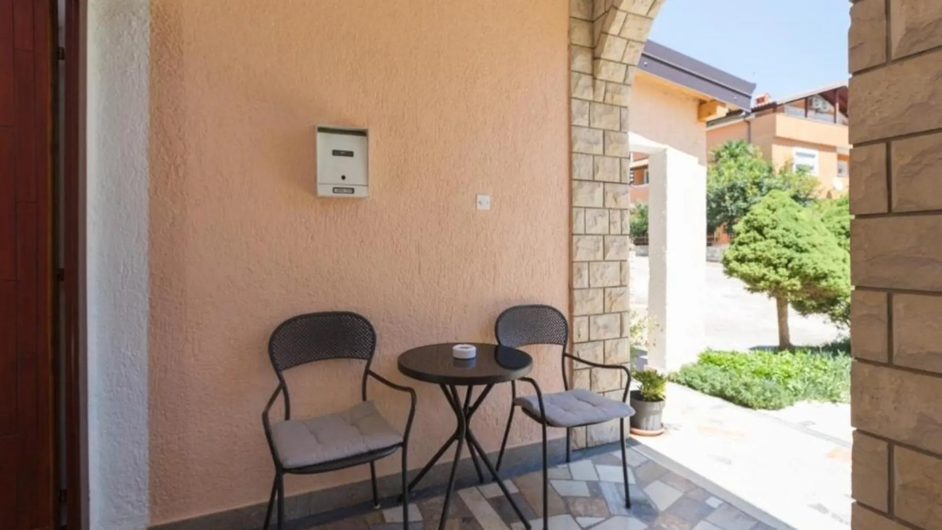 Ferienwohnung Fuer 2 Personen Ca 30 Qm In Novigrad, Istrien Istrische Riviera Karpinjan Apartment