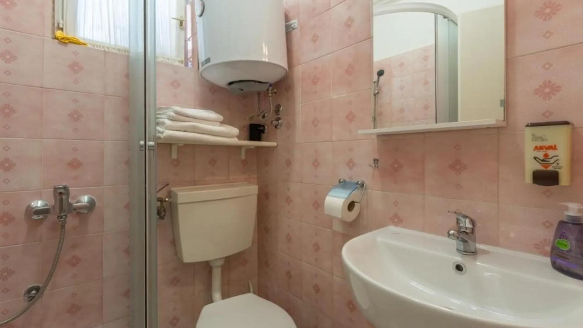 아파트 Ferienwohnung Fuer 2 Personen Ca 30 Qm In Novigrad, Istrien Istrische Riviera Karpinjan